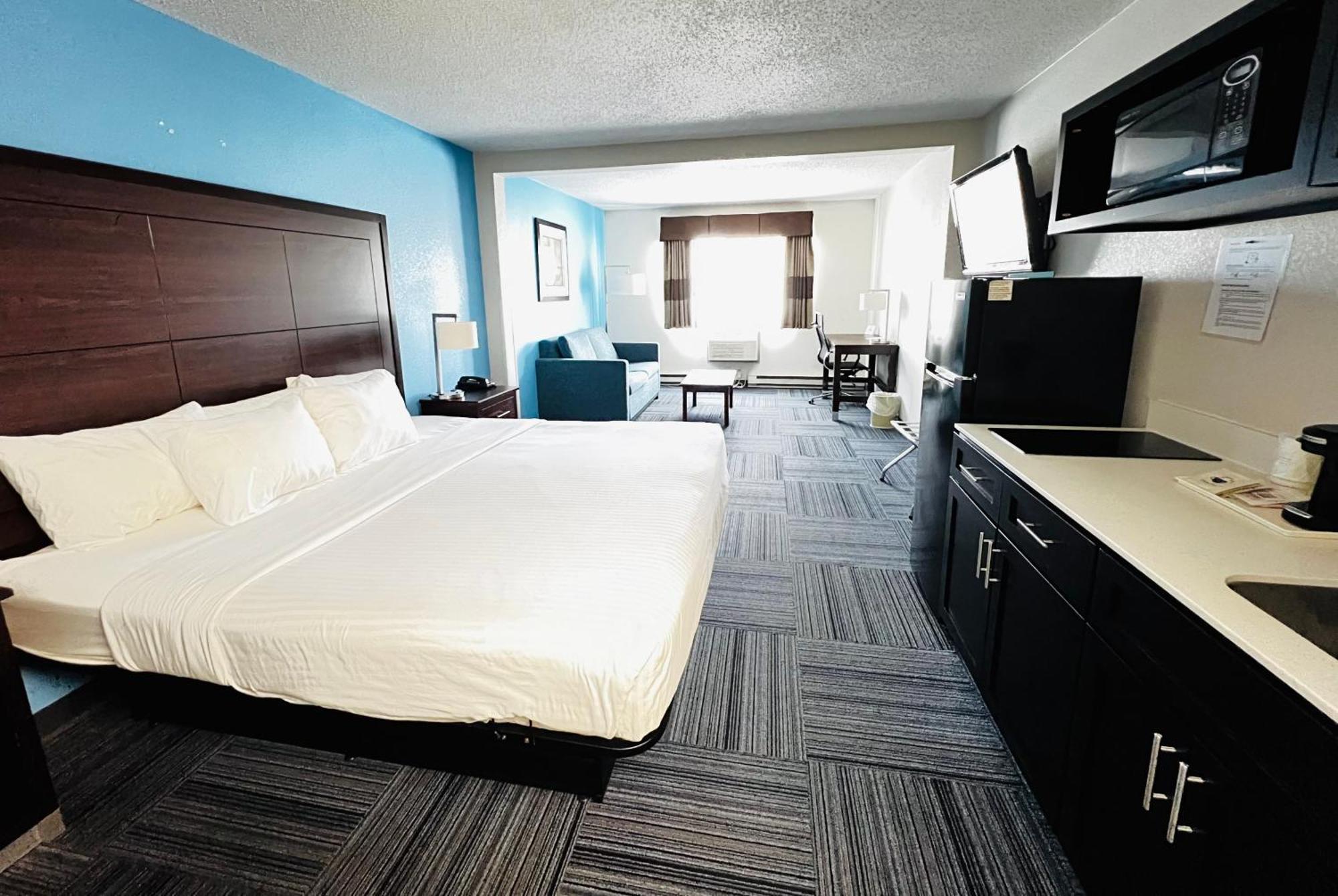 Baymont By Wyndham Marinette Exterior foto